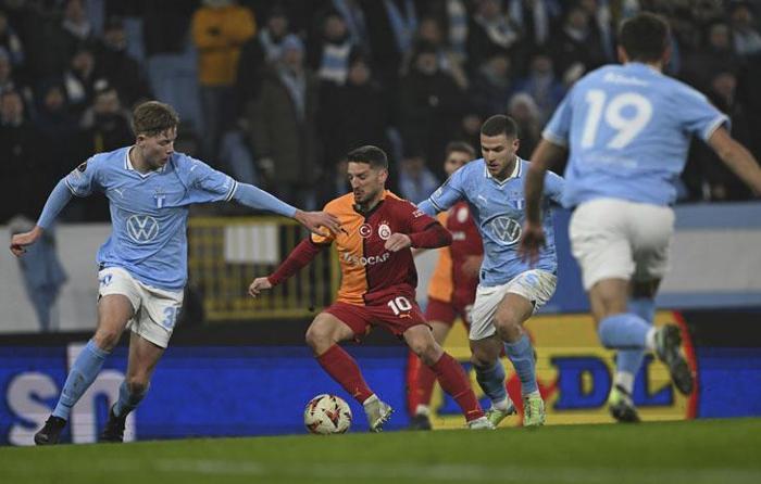 Devre Arası Fırsatı: Galatasaray'ın Malmö ile Beraberliği Üzerine Sert Eleştiriler